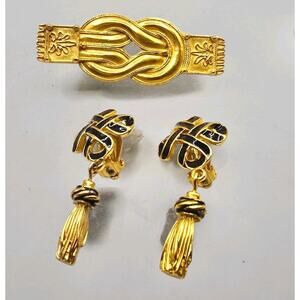 Metropolitan Museum Of Fine Arts Earrings Brooch Lot Of Two Vintage Clip-On